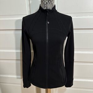 Gorgeous Lululemon Define Jacket Size 8 Black Flattering Fit